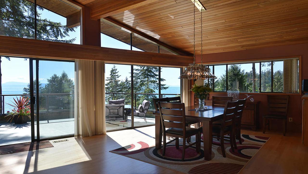 Sunshine Coast Treetop B&B Sechelt Esterno foto
