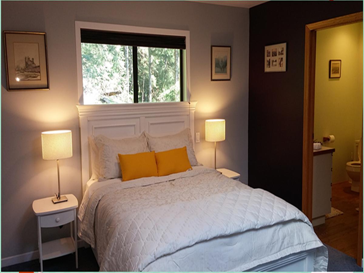 Sunshine Coast Treetop B&B Sechelt Esterno foto