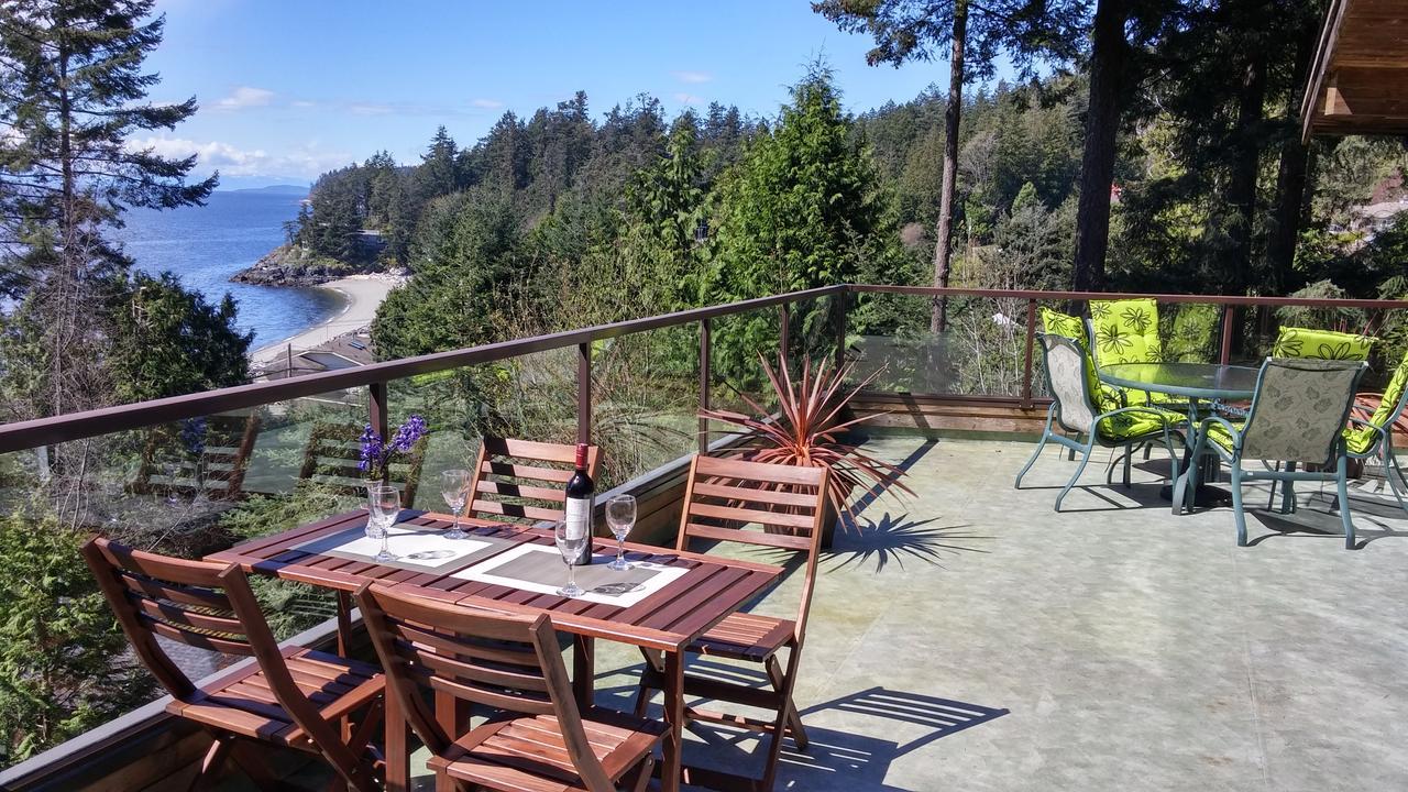Sunshine Coast Treetop B&B Sechelt Esterno foto