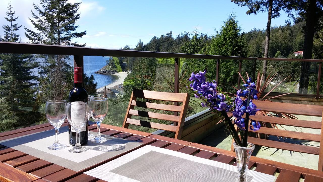 Sunshine Coast Treetop B&B Sechelt Esterno foto