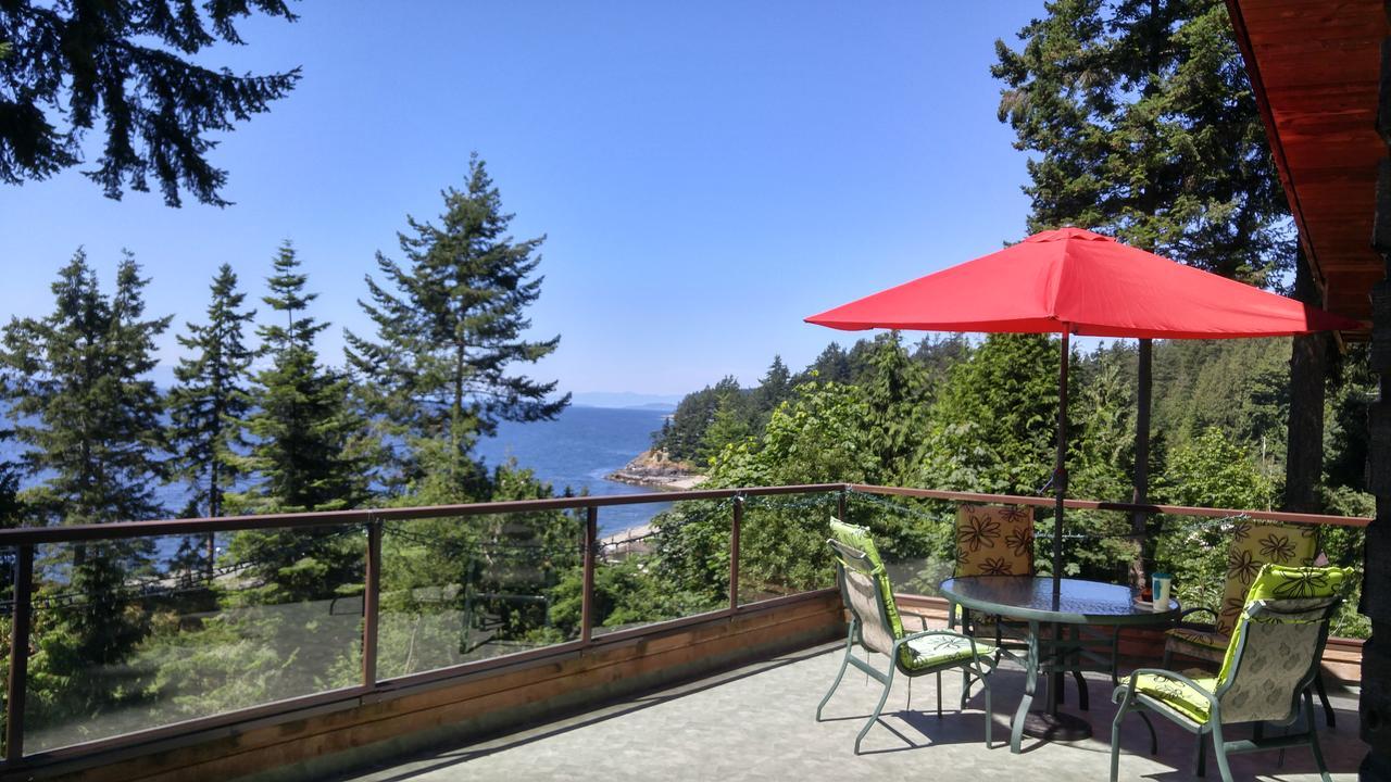 Sunshine Coast Treetop B&B Sechelt Esterno foto